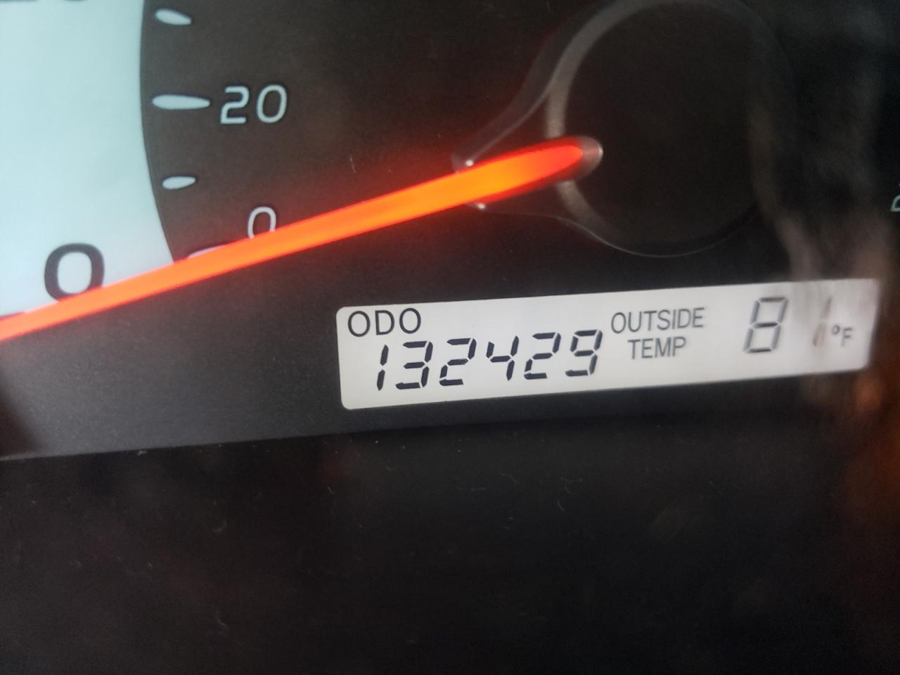 Photo 8 from auction – 2010 TOYOTA CAMRY BASE with VIN 4T1BF3EK2AU003510