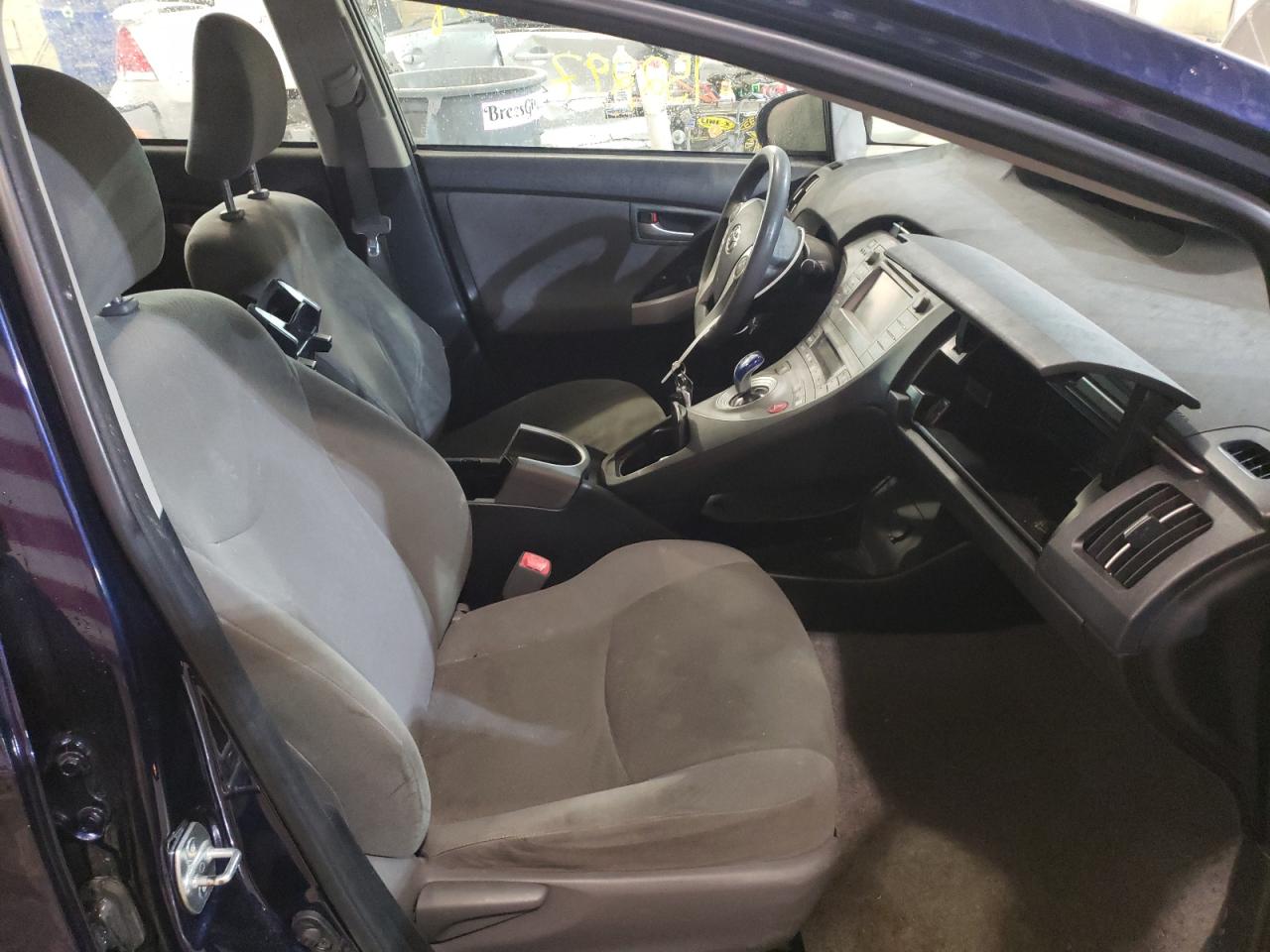 Photo 5 from auction – 2013 TOYOTA PRIUS with VIN JTDKN3DU1D0351787