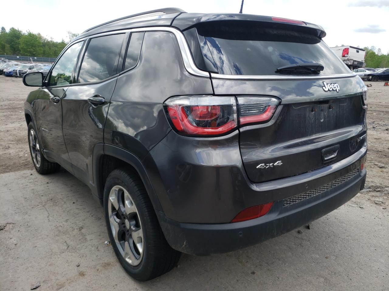 Photo 3 from auction – 2017 JEEP COMPASS LI with VIN 3C4NJDCB4HT688350