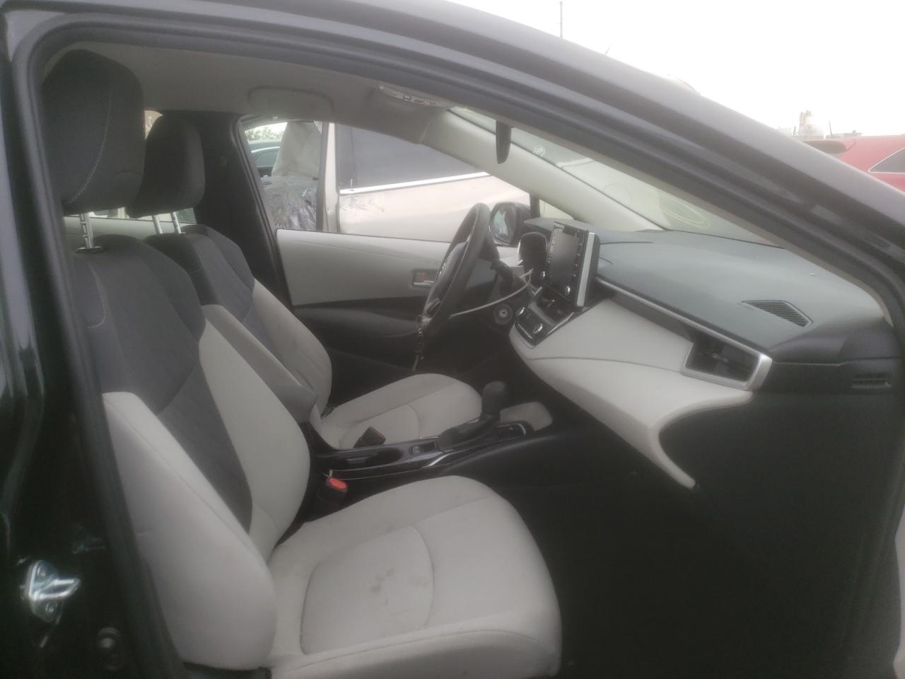 Photo 5 from auction – 2020 TOYOTA COROLLA LE with VIN JTDEPRAE1LJ024175
