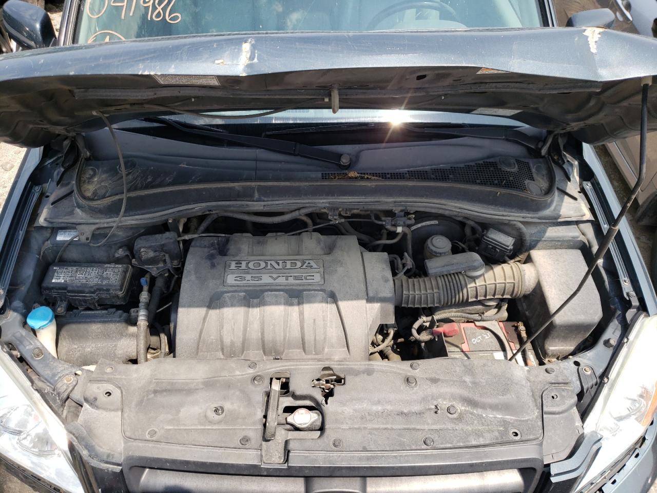 Photo 7 from auction – 2005 HONDA PILOT EXL with VIN 5FNYF18505B041986