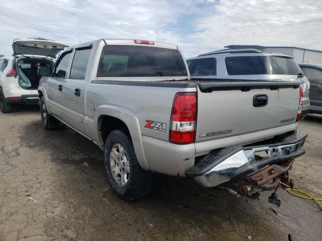 Photo 3 from auction – 2005 CHEVROLET SILVERADO with VIN 2GCEK13T751120949