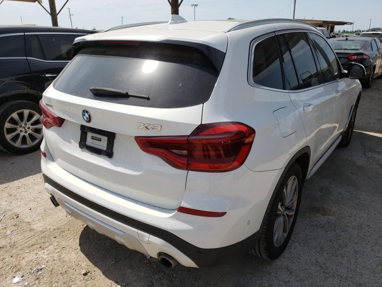 Photo 4 from auction – 2018 BMW X3 XDRIVE3 with VIN 5UXTR9C53JLC68699