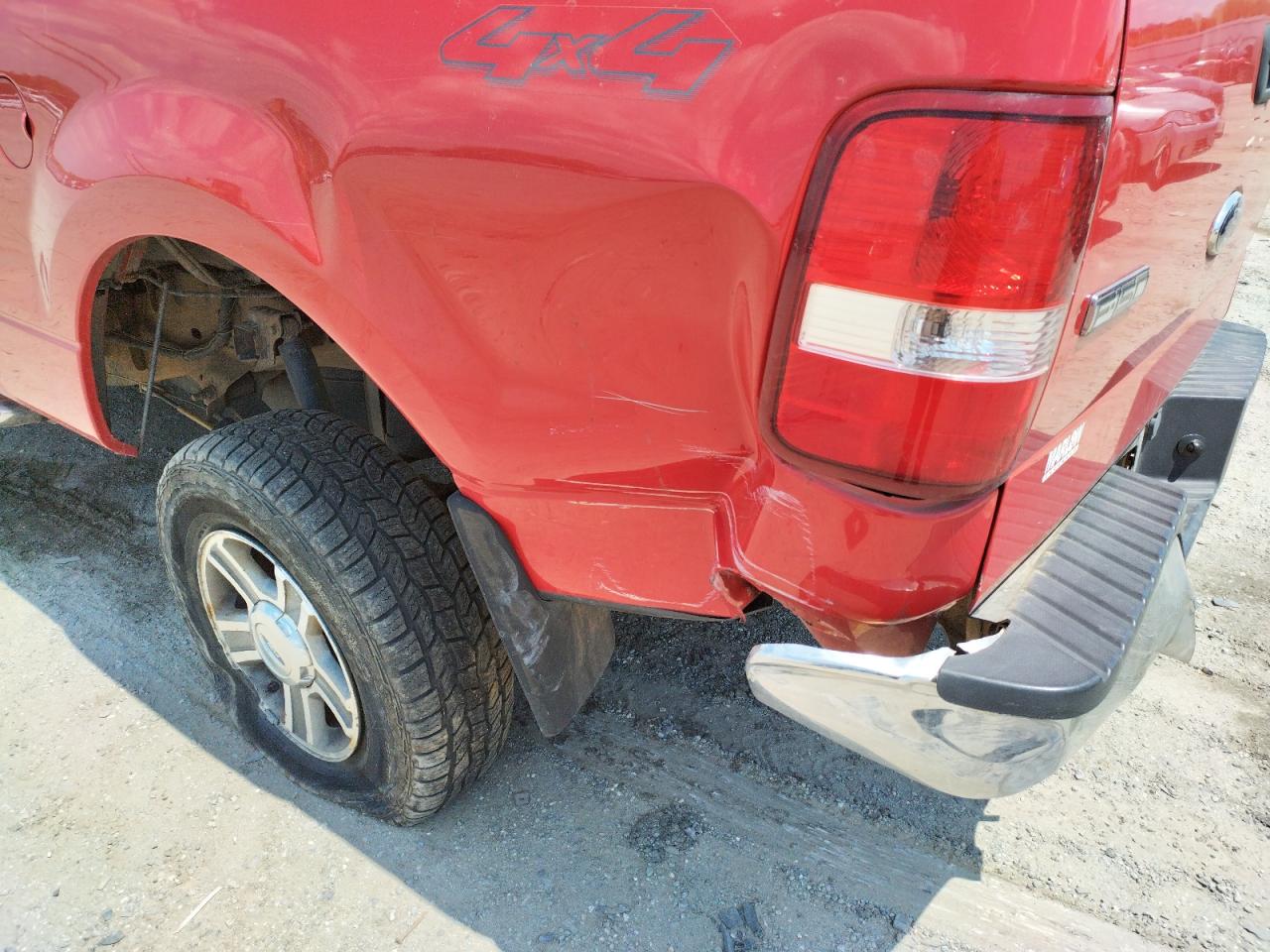 Photo 9 from auction – 2006 FORD F150 with VIN 1FTRX14W16NB45244