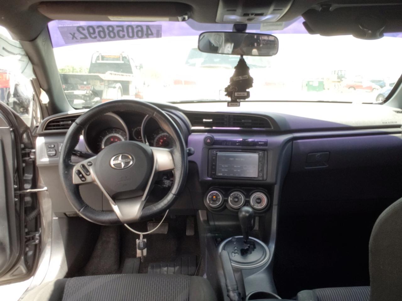 Photo 9 from auction – 2012 TOYOTA SCION TC with VIN JTKJF5C78C3024017