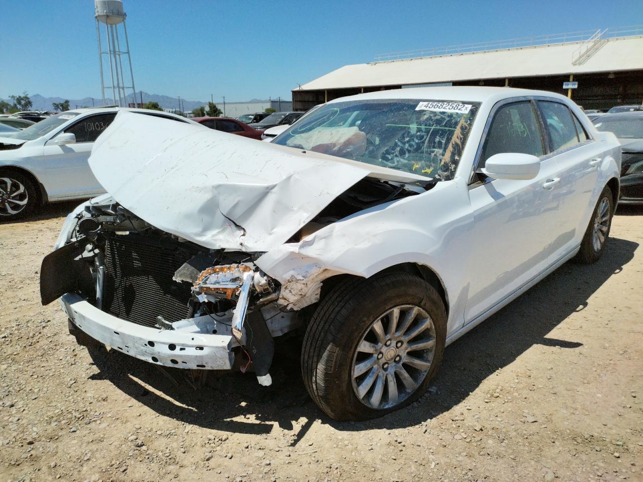 Photo 2 from auction – 2013 CHRYSLER 300 with VIN 2C3CCAAG8DH627427