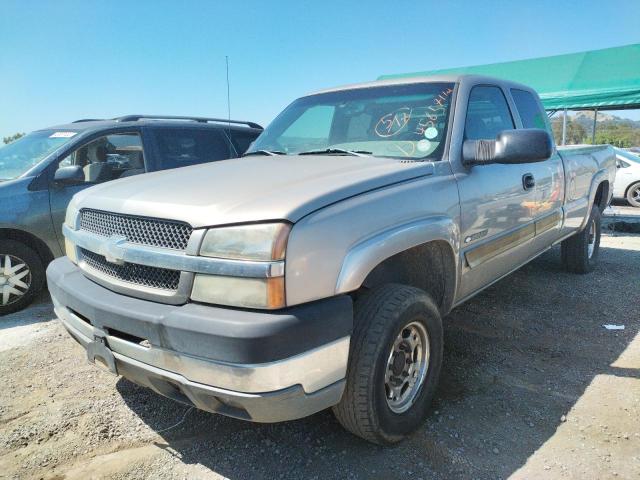 Photo 2 from auction – 2003 CHEVROLET SILVERADO with VIN 1GCHK29U93E175871
