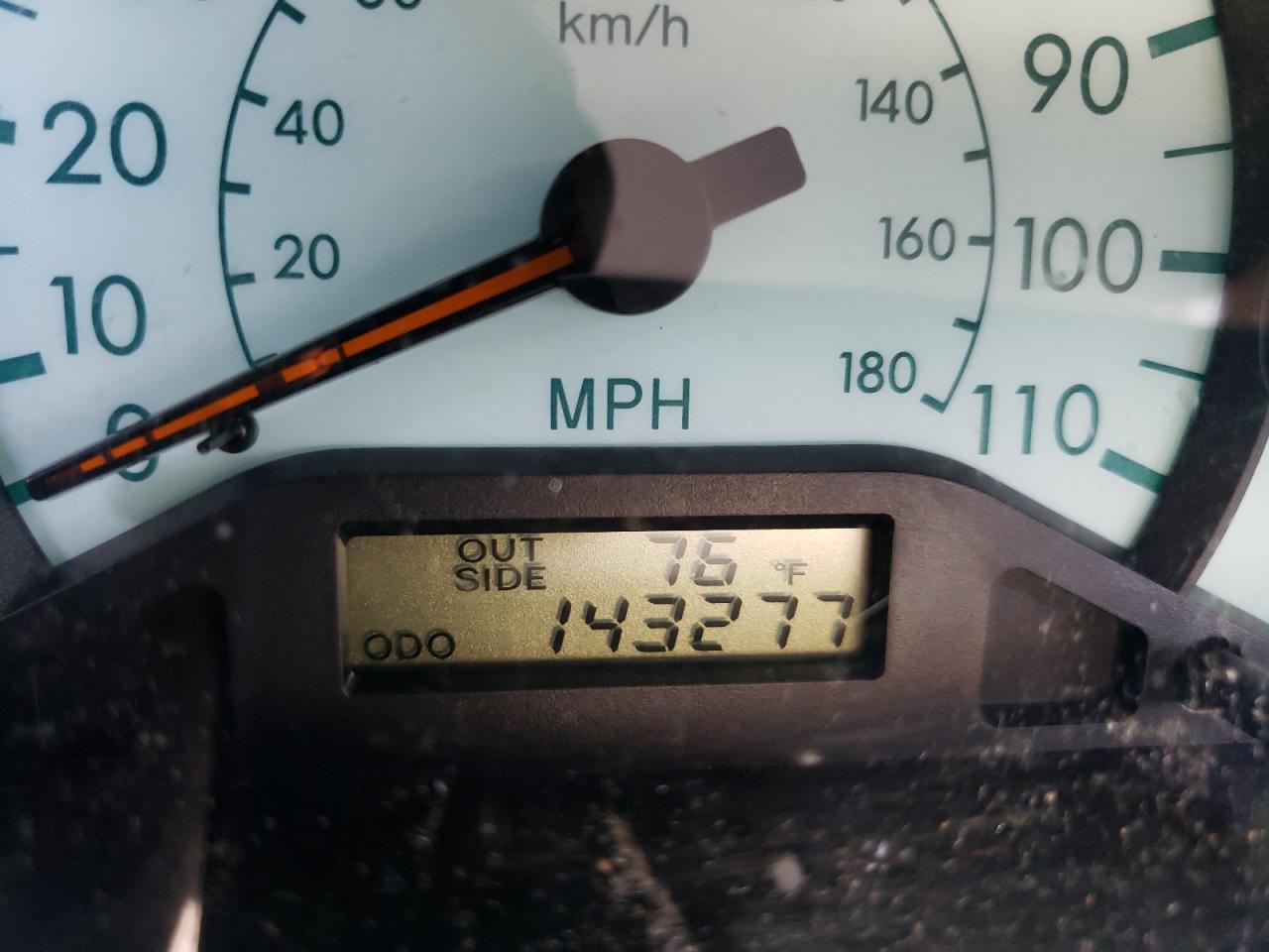 Photo 8 from auction – 2004 TOYOTA COROLLA CE with VIN 2T1BR32E04C300013