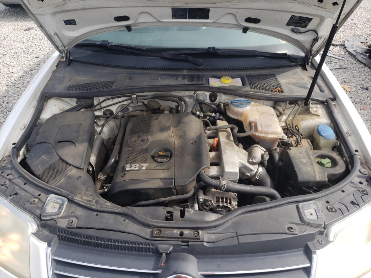 Photo 7 from auction – 2005 VOLKSWAGEN PASSAT GL with VIN WVWND63B05E048389
