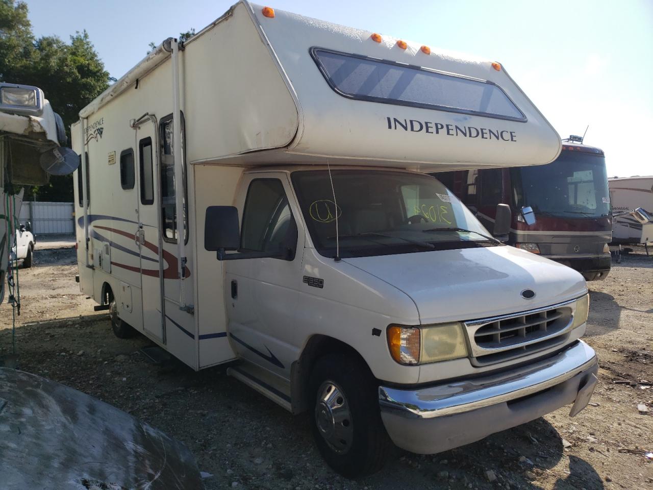 FORD E350 2003 with VIN 1FDWE35SX2HB55761 - Photo from auction