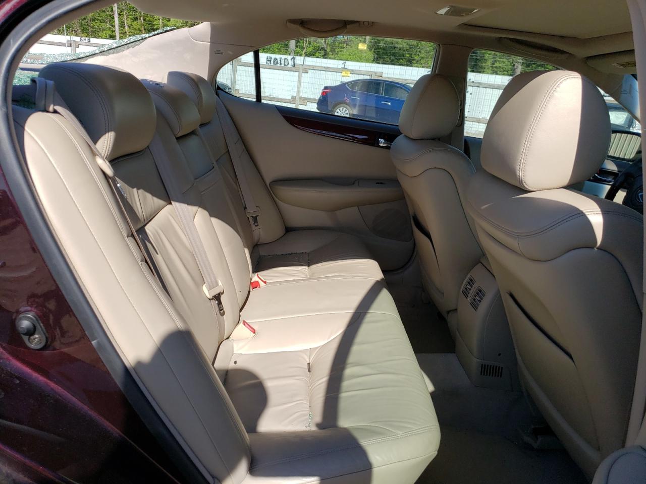 Photo 6 from auction – 2003 LEXUS ES 300 with VIN JTHBF30G830107953