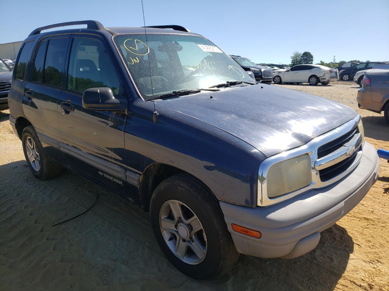 CHEVROLET TRACKER 2003 with VIN 2CNBE13C236921942 - Photo from auction