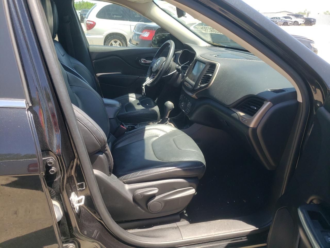 Zdjęcie 5 z aukcji – 2014 JEEP CHEROKEE L z VIN 1C4PJLDB4EW113155