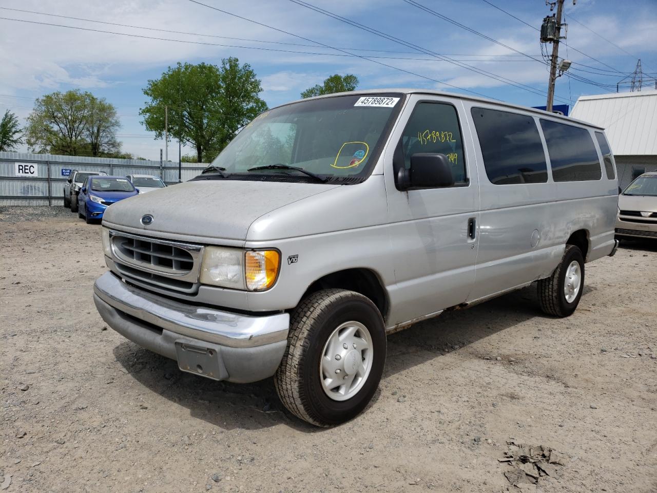 Photo 2 from auction – 2001 FORD ECONOLINE with VIN 1FBSS31S41HB46736