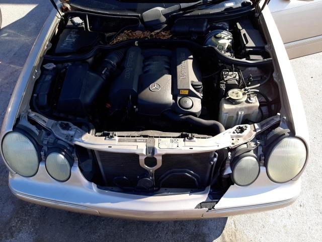 صورة رقم 7 من المزاد - 2002 MERCEDES-BENZ E 320 مع VIN WDBJF65J12B470177