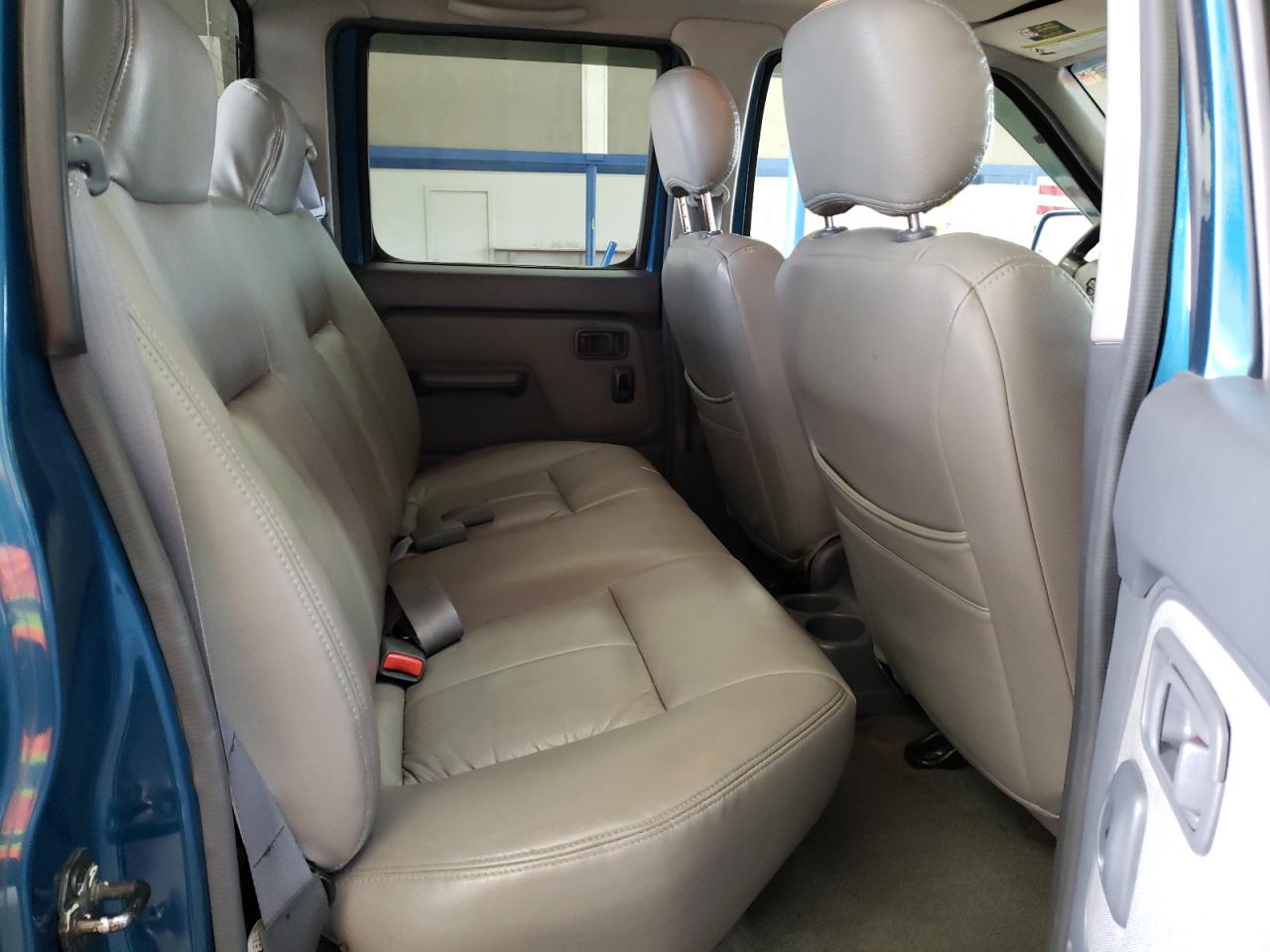 Photo 6 from auction – 2001 NISSAN FRONTIER C with VIN 1N6ED27Y91C308010