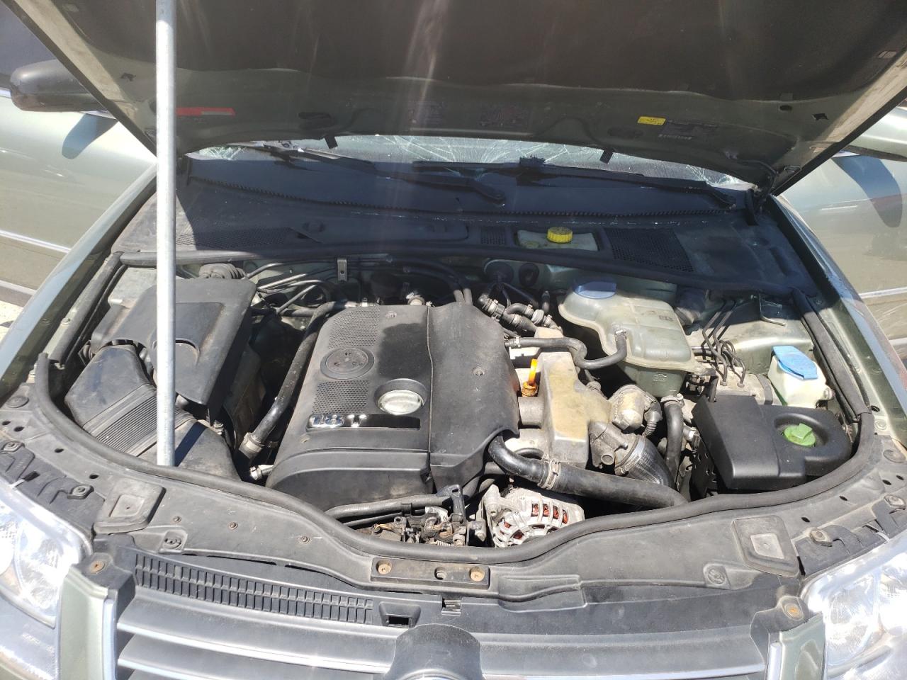 Photo 7 from auction – 2003 VOLKSWAGEN PASSAT GLS with VIN WVWPD63B03E087005