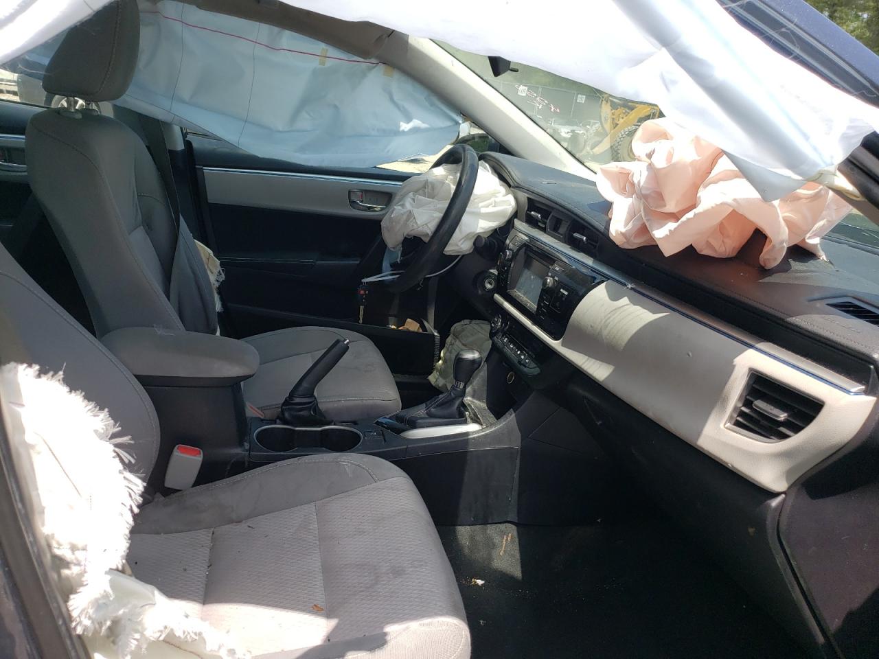 Photo 5 from auction – 2015 TOYOTA COROLLA L with VIN 2T1BURHE6FC379814