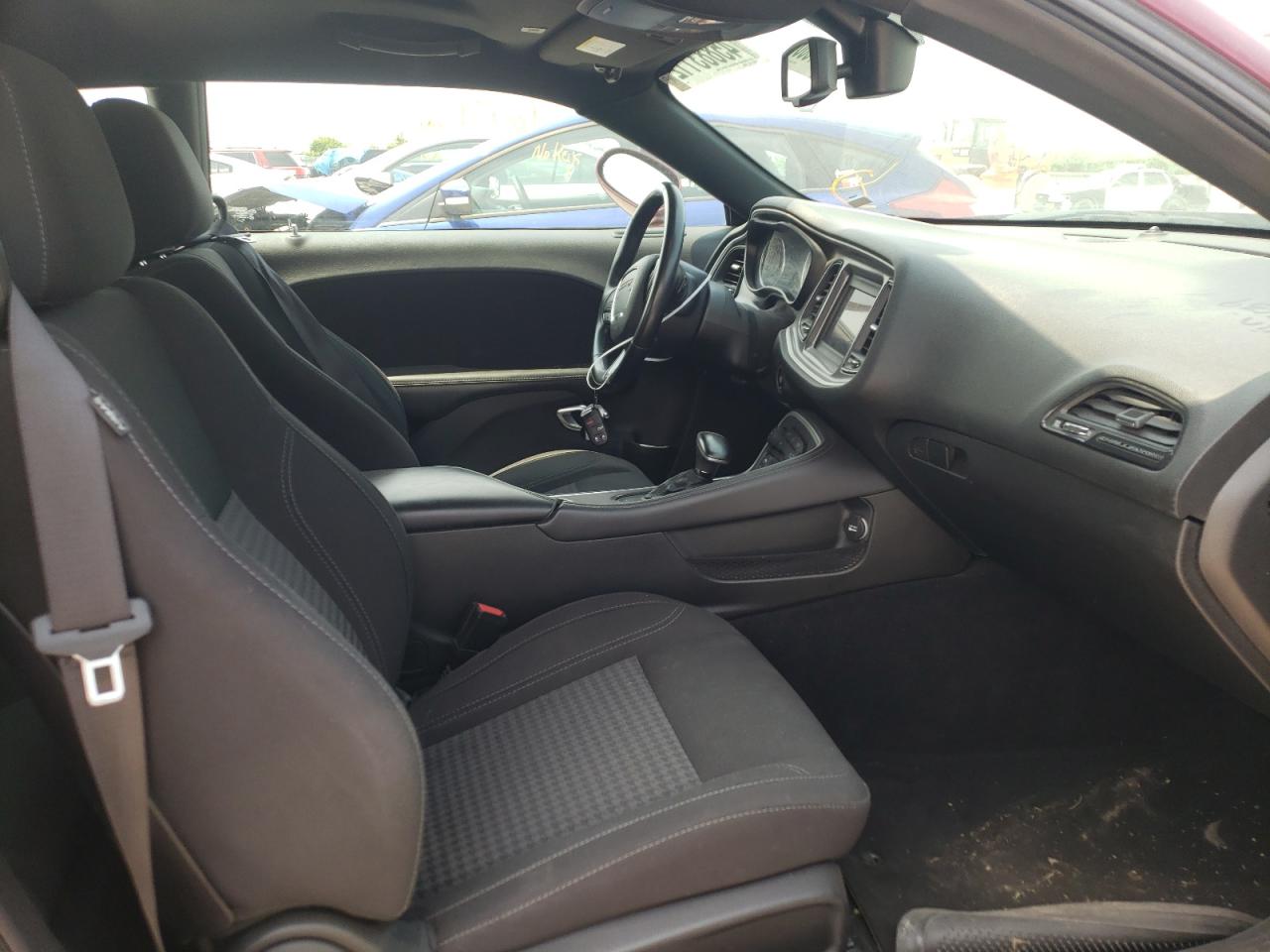 Photo 5 from auction – 2019 DODGE CHALLENGER with VIN 2C3CDZAG1KH723439