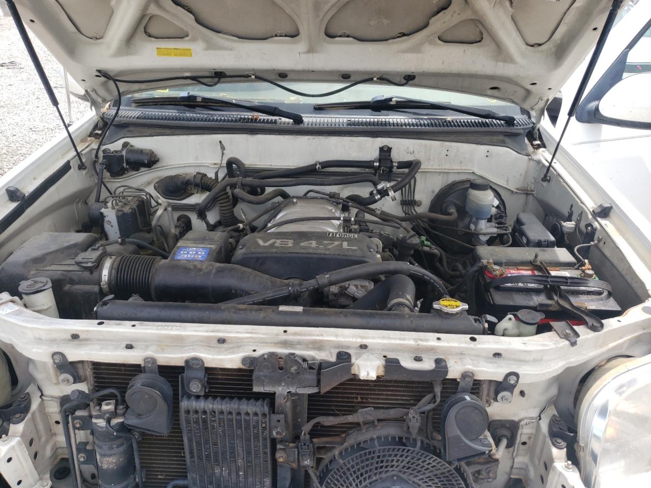Photo 7 from auction – 2002 TOYOTA SEQUOIA SR with VIN 5TDZT34A82S136475