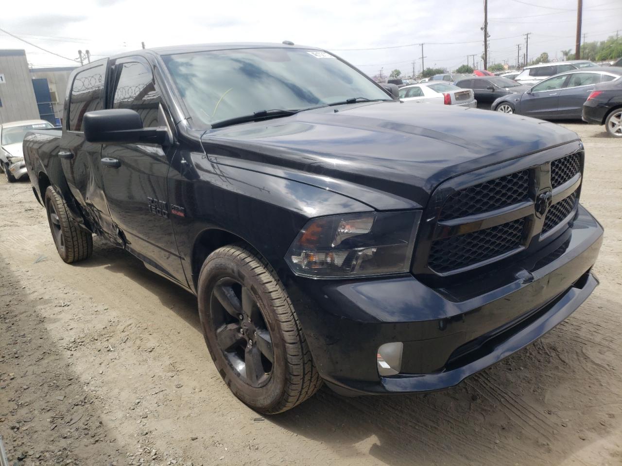 RAM 1500 ST 2017 with VIN 3C6RR6KT8HG696029 - Photo from auction
