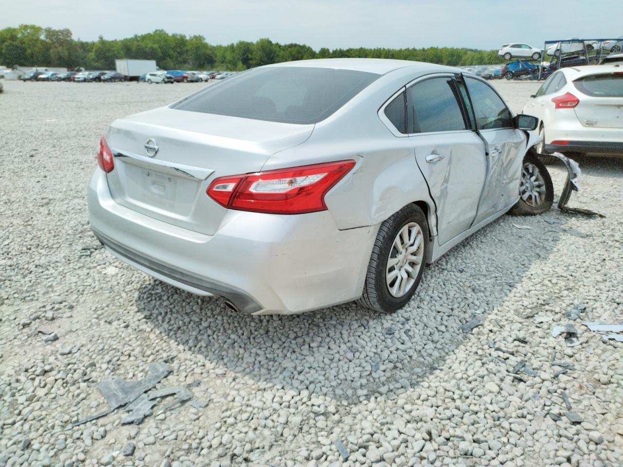 Photo 4 from auction – 2016 NISSAN ALTIMA 2.5 with VIN 1N4AL3AP7GN348423