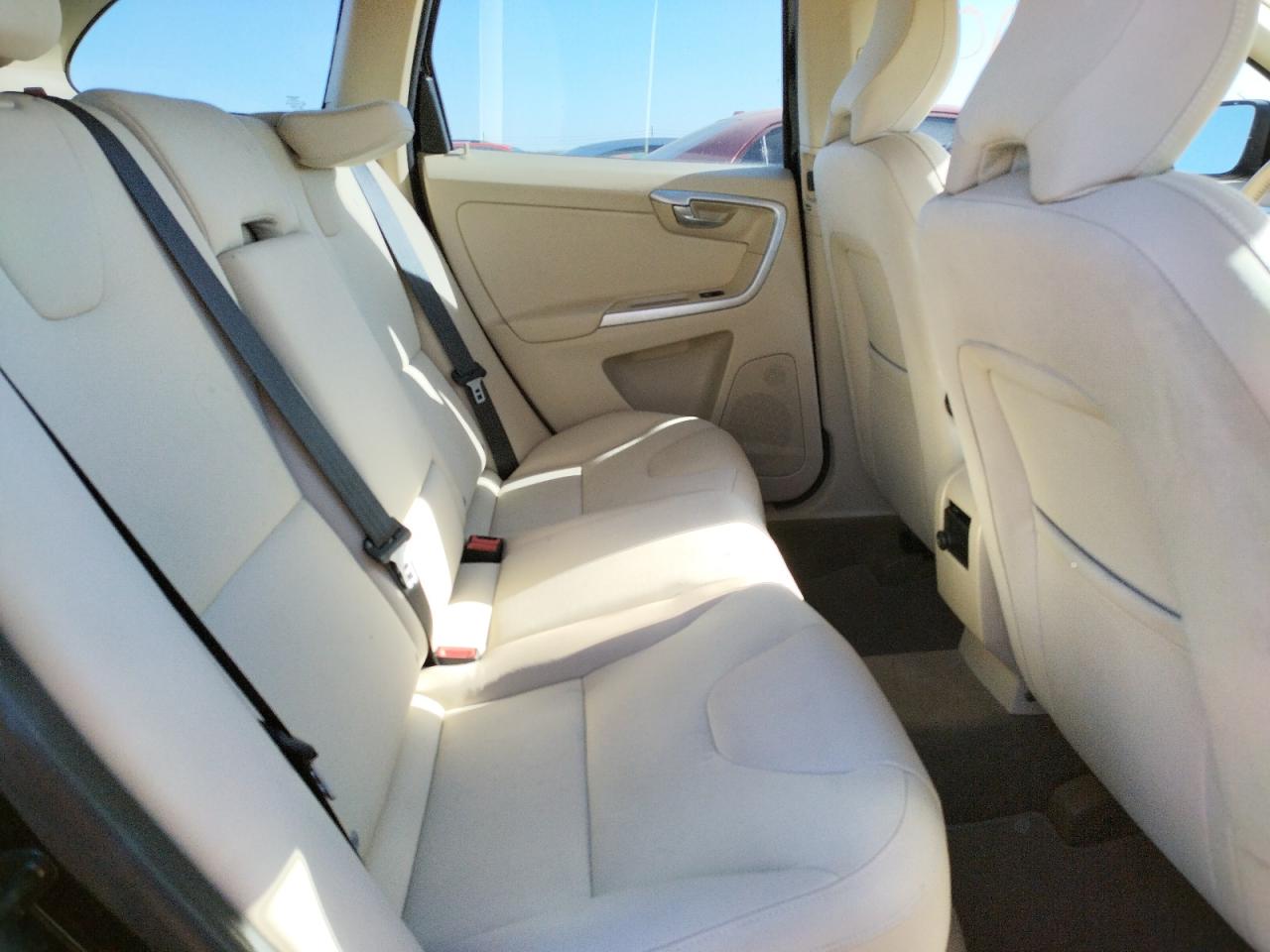 Photo 6 from auction – 2012 VOLVO XC60 3.2 with VIN YV4952DL0C2248473