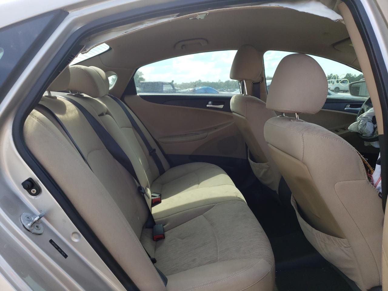 صورة رقم 16 من المزاد - 2011 HYUNDAI SONATA مع VIN 5NPEB4AC7BH174928