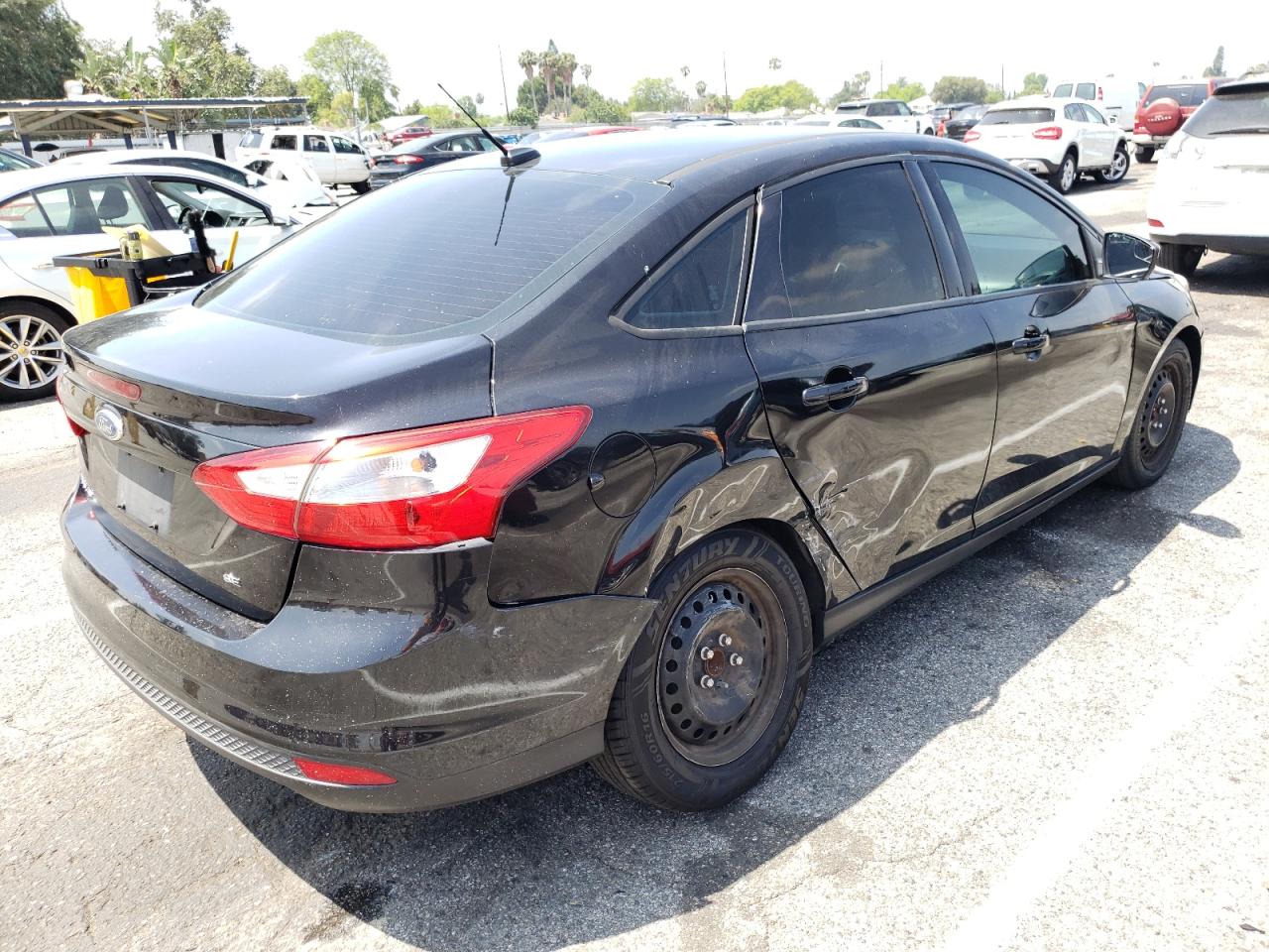 Photo 4 from auction – 2012 FORD FOCUS SE with VIN 1FAHP3F22CL115085