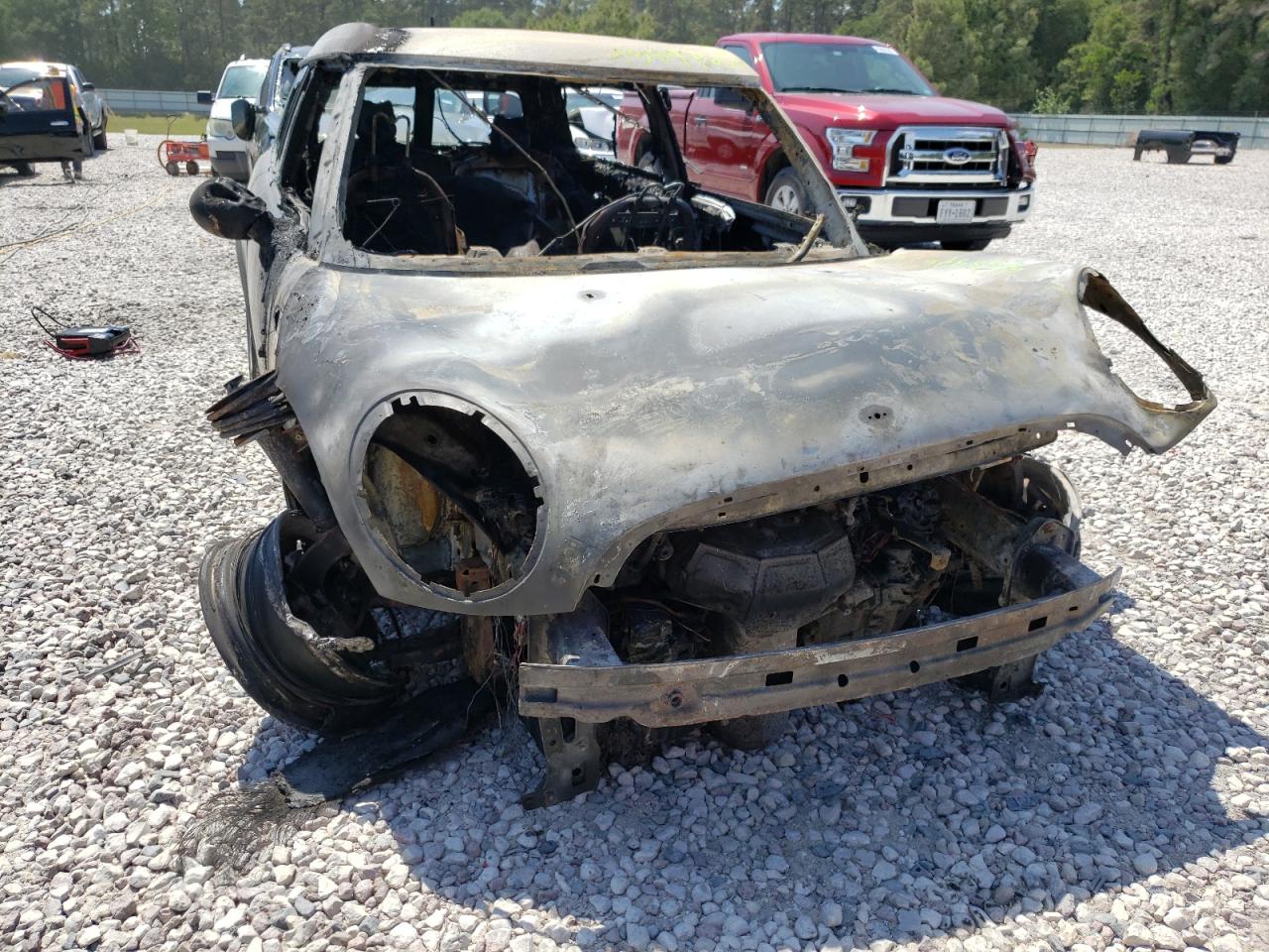 Photo 9 from auction – 2010 MINI COOPER CLU with VIN WMWML3C5XATX51914