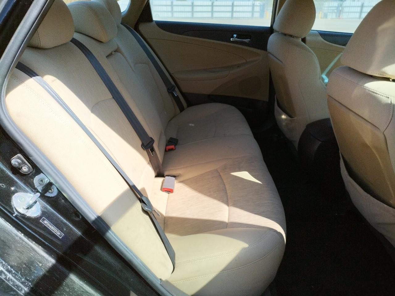 Photo 6 from auction – 2012 HYUNDAI SONATA GLS with VIN 5NPEB4AC6CH331334