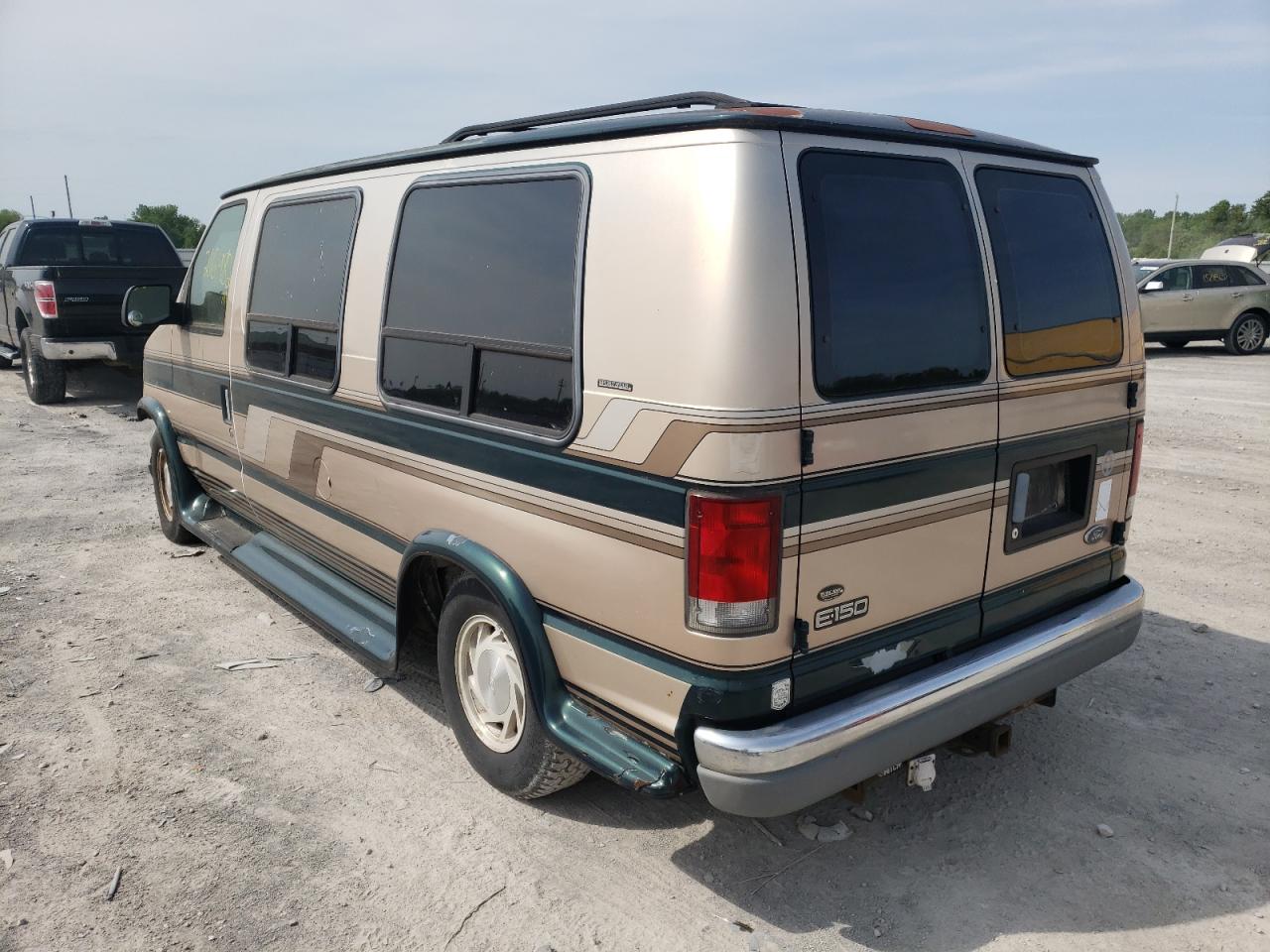 Photo 3 from auction – 1999 FORD ECONOLINE with VIN 1FDRE14L6XHA50525