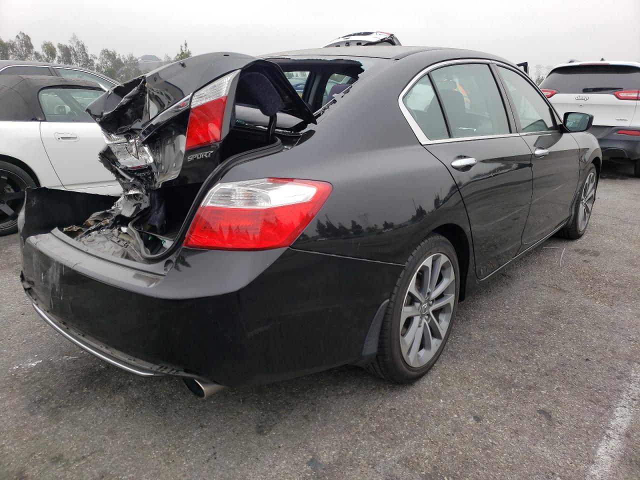 Photo 4 from auction – 2015 HONDA ACCORD SPO with VIN 1HGCR2F53FA225809