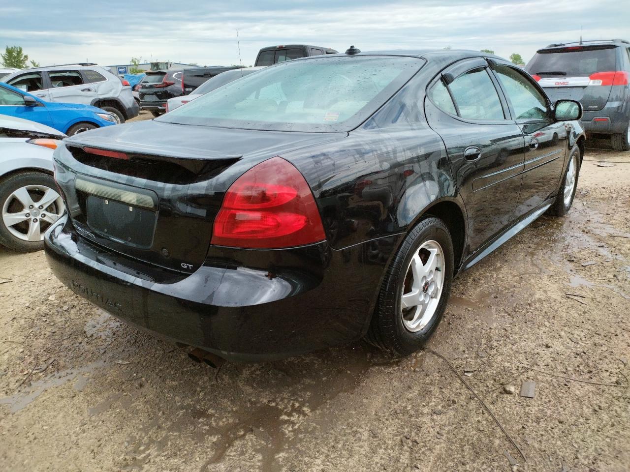 Photo 4 from auction – 2004 PONTIAC GRAND PRIX with VIN 2G2WS522041100713