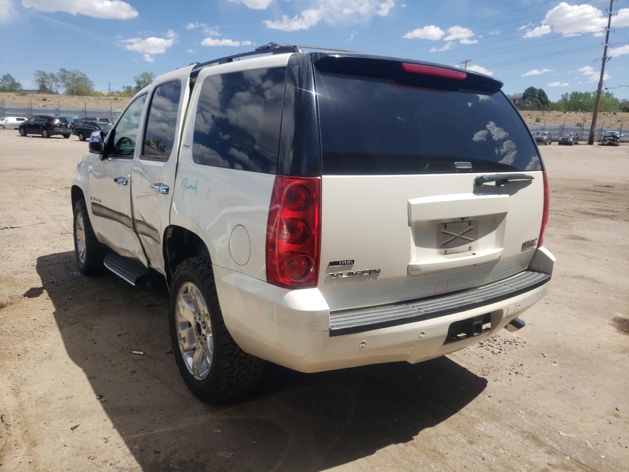 Photo 3 from auction – 2008 GMC YUKON with VIN 1GKFK130X8R182811