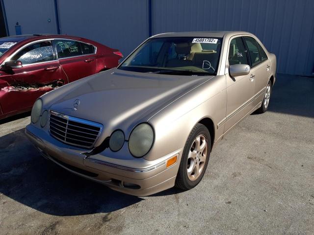 صورة رقم 2 من المزاد - 2002 MERCEDES-BENZ E 320 مع VIN WDBJF65J12B470177