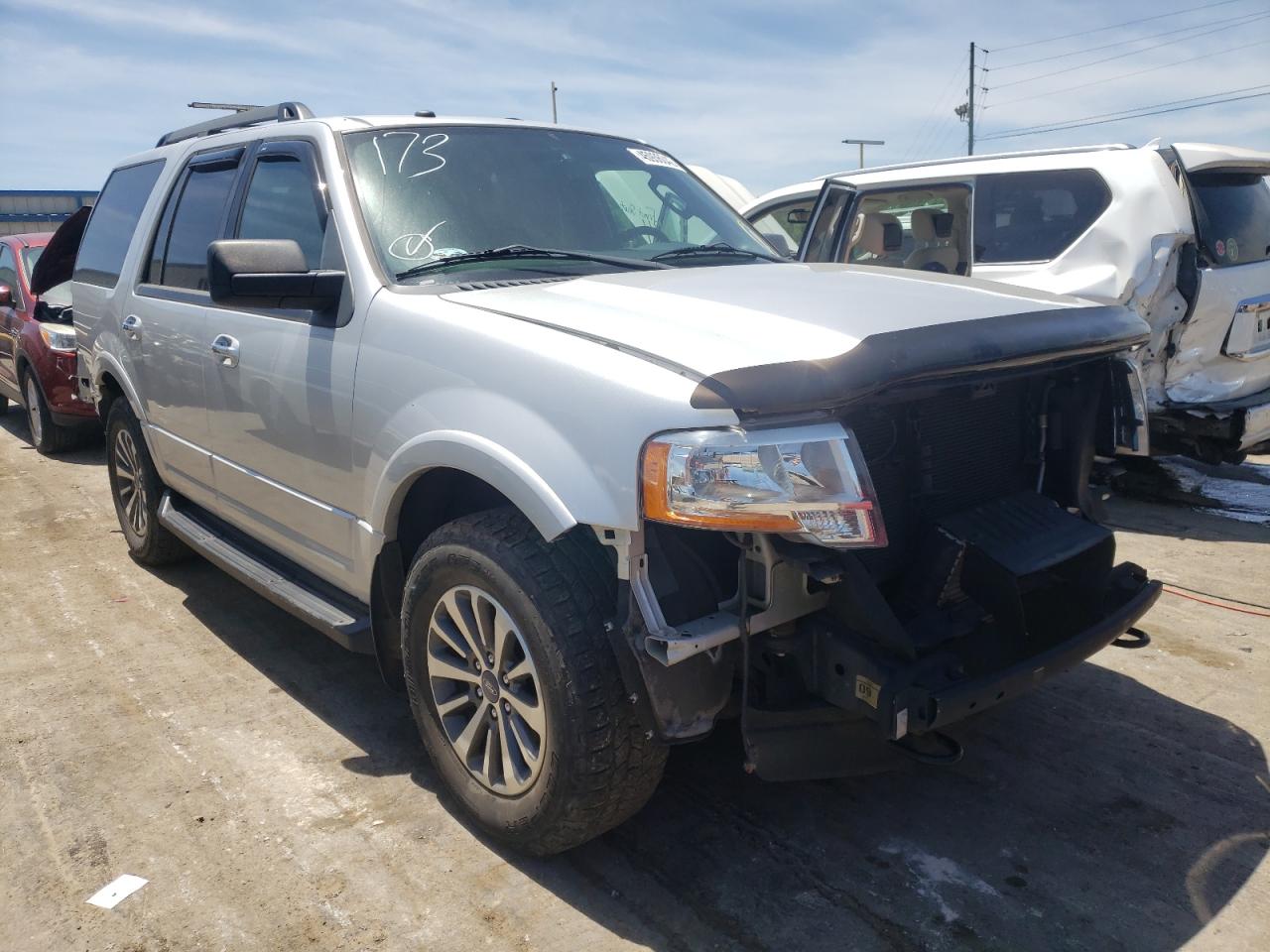 FORD EXPEDITION 2017 with VIN 1FMJU1JT7HEA52355 - Photo from auction