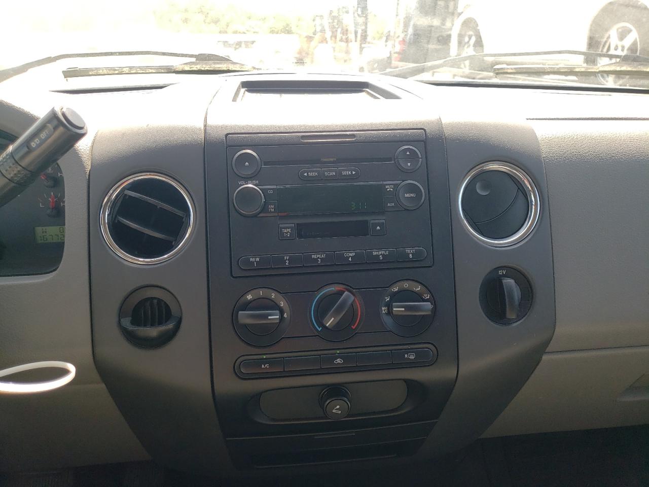 Photo 9 from auction – 2004 FORD F150 SUPER with VIN 1FTRW12W24KC77756