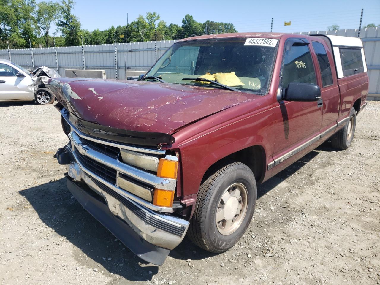 Photo 2 from auction – 1998 CHEVROLET GMT-400 C1 with VIN 1GBEC19RXWE145406