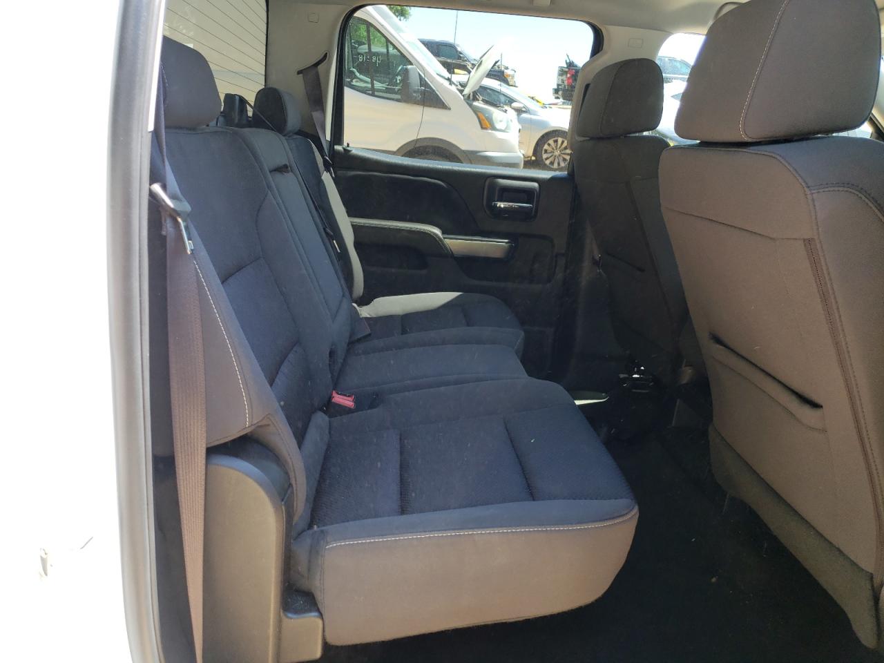 Photo 16 from auction – 2017 CHEVROLET SILVERADO with VIN 3GCUKREC4HG472745