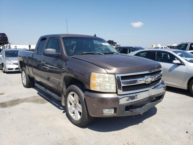 CHEVROLET SILVERADO 2007 with VIN 1GCEC19077Z586059 - Photo from auction