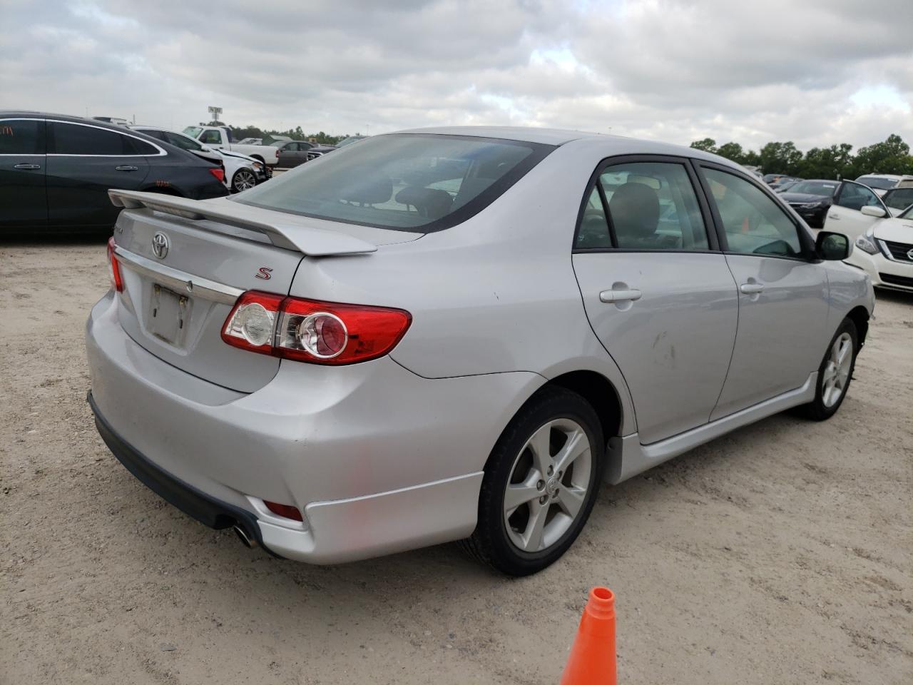 Photo 4 from auction – 2011 TOYOTA COROLLA BA with VIN 2T1BU4EEXBC652996