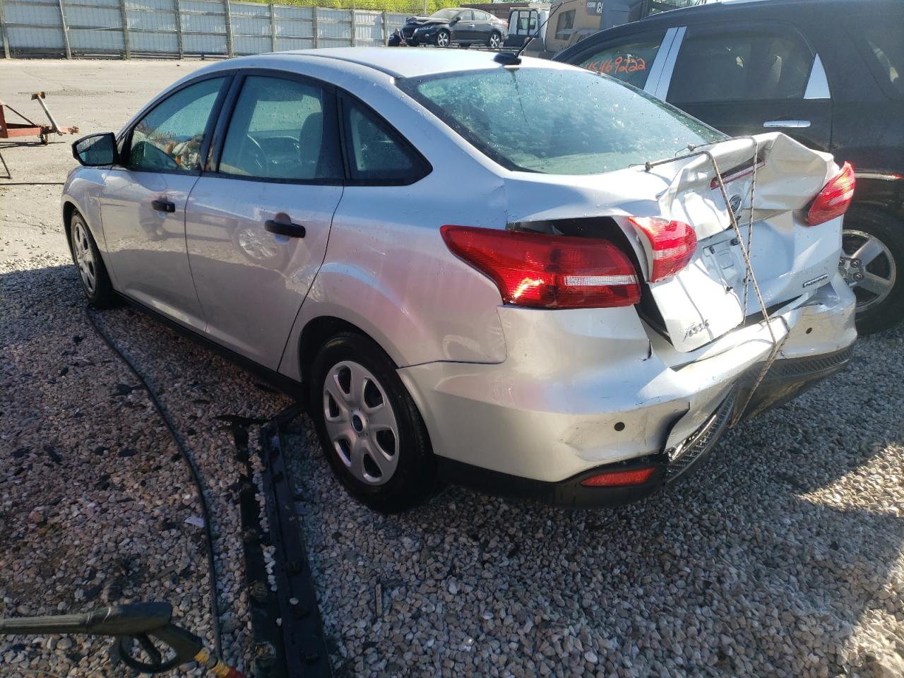 Photo 3 from auction – 2016 FORD FOCUS S with VIN 1FADP3E20GL384577