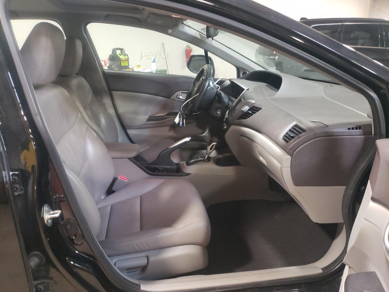 Photo 5 from auction – 2012 HONDA CIVIC EXL with VIN 19XFB2F9XCE071434