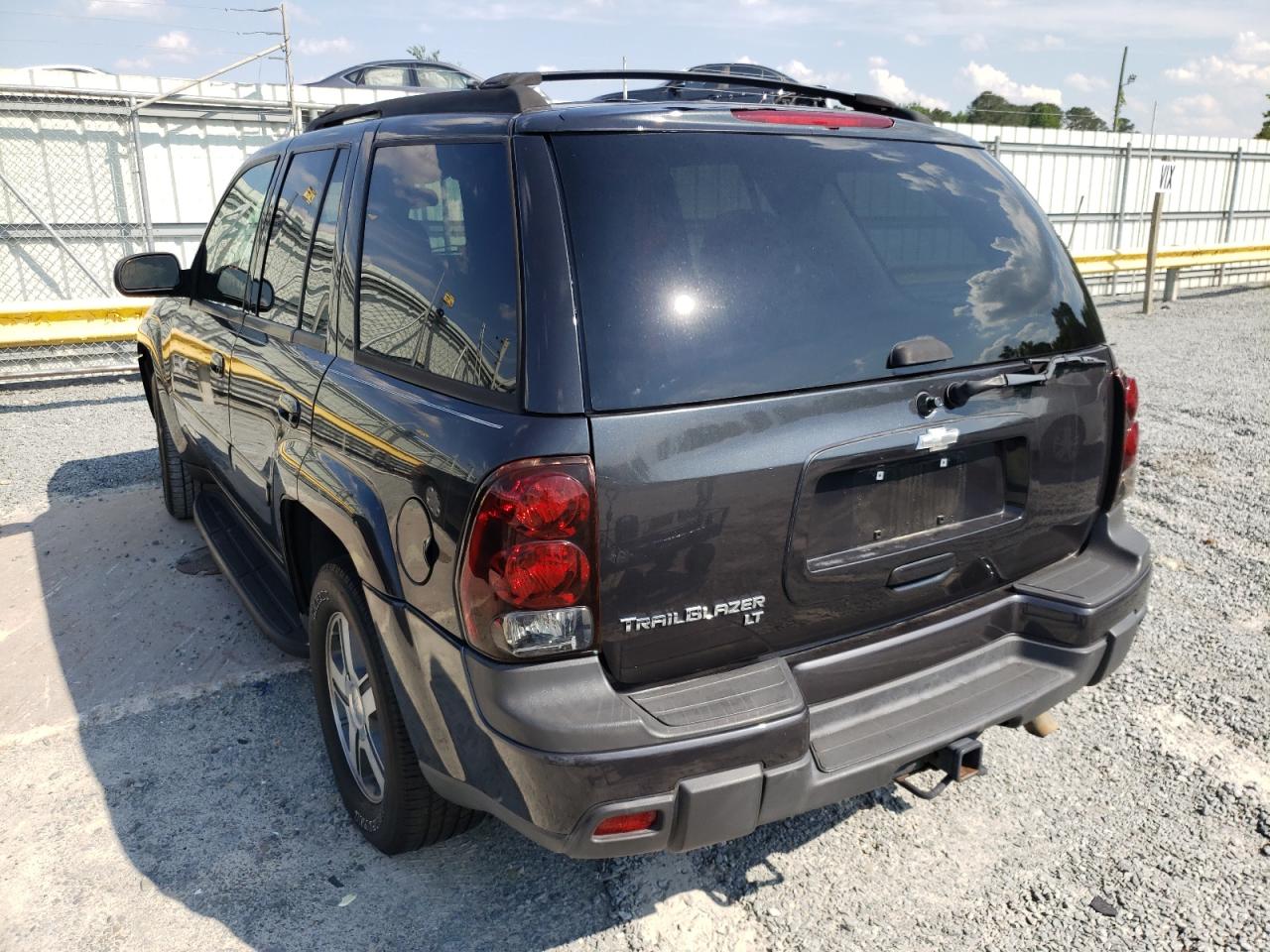 Photo 3 from auction – 2005 CHEVROLET TRAILBLAZE with VIN 1GNDS13SX52131468