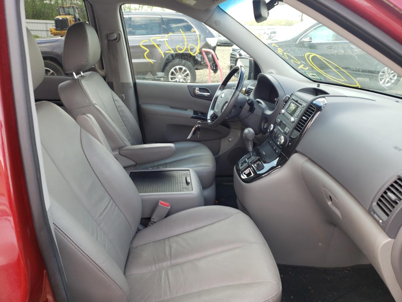 Photo 5 from auction – 2014 KIA SEDONA EX with VIN KNDMH4C70E6589209