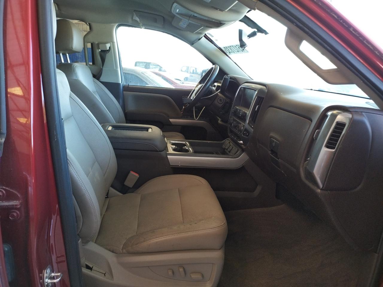 Photo 5 from auction – 2018 CHEVROLET SILVERADO with VIN 3GCUKREC3JG505823
