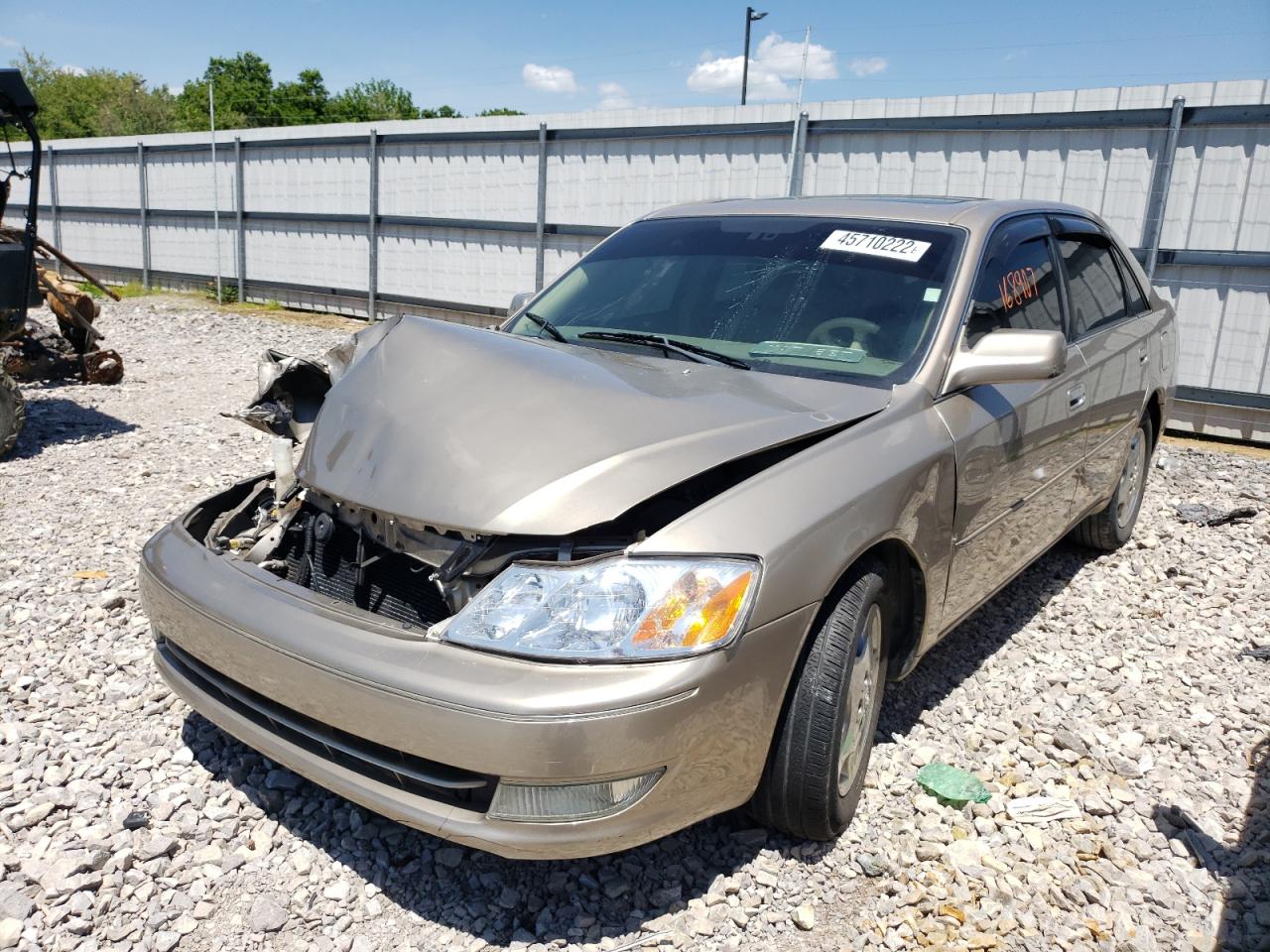 Photo 2 from auction – 2003 TOYOTA AVALON XL with VIN 4T1BF28B03U300302