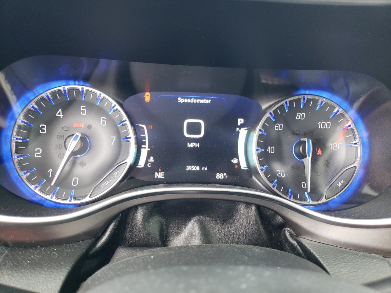 Photo 8 from auction – 2018 CHRYSLER PACIFICA L with VIN 2C4RC1GG3JR168195