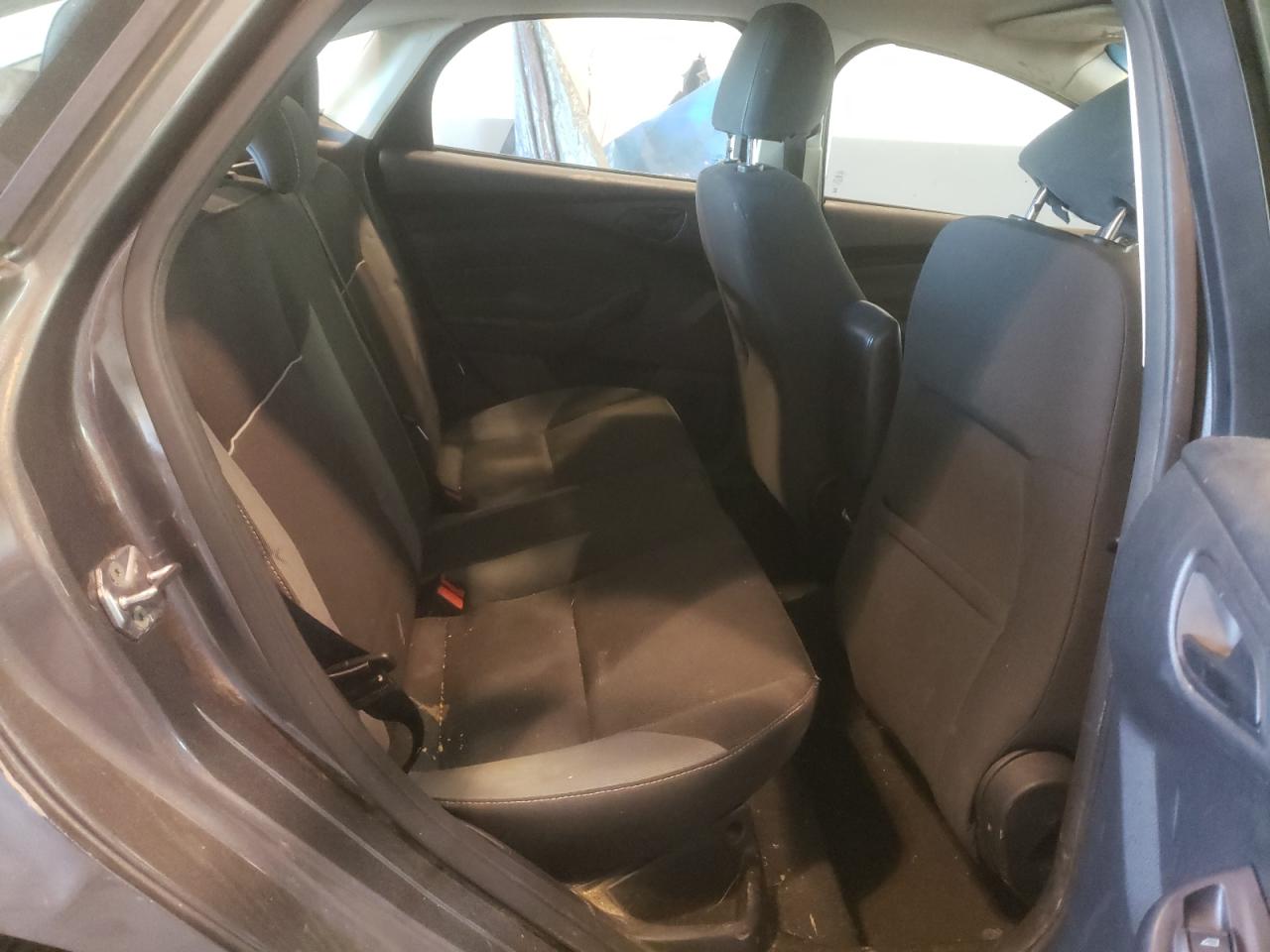 Photo 6 from auction – 2012 FORD FOCUS SE with VIN 1FAHP3F2XCL445282